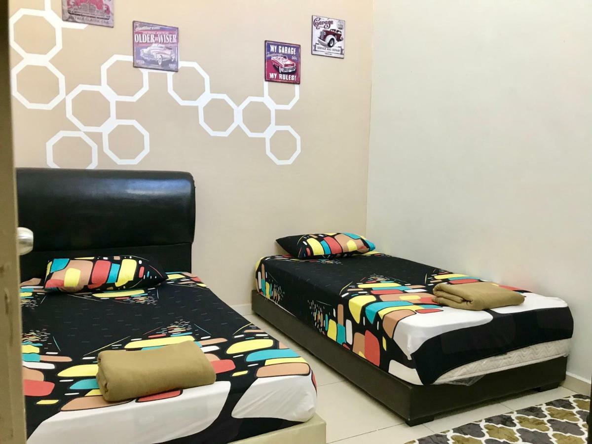 D'Q Putra Homestay Melaka Unit Miqa מראה חיצוני תמונה